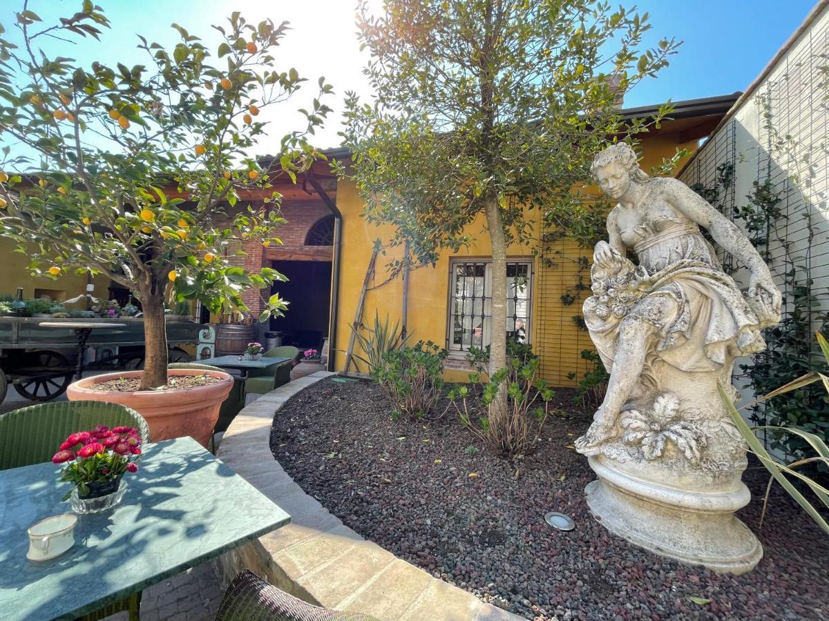 B&B Formigola Corticelle Pieve Buitenkant foto