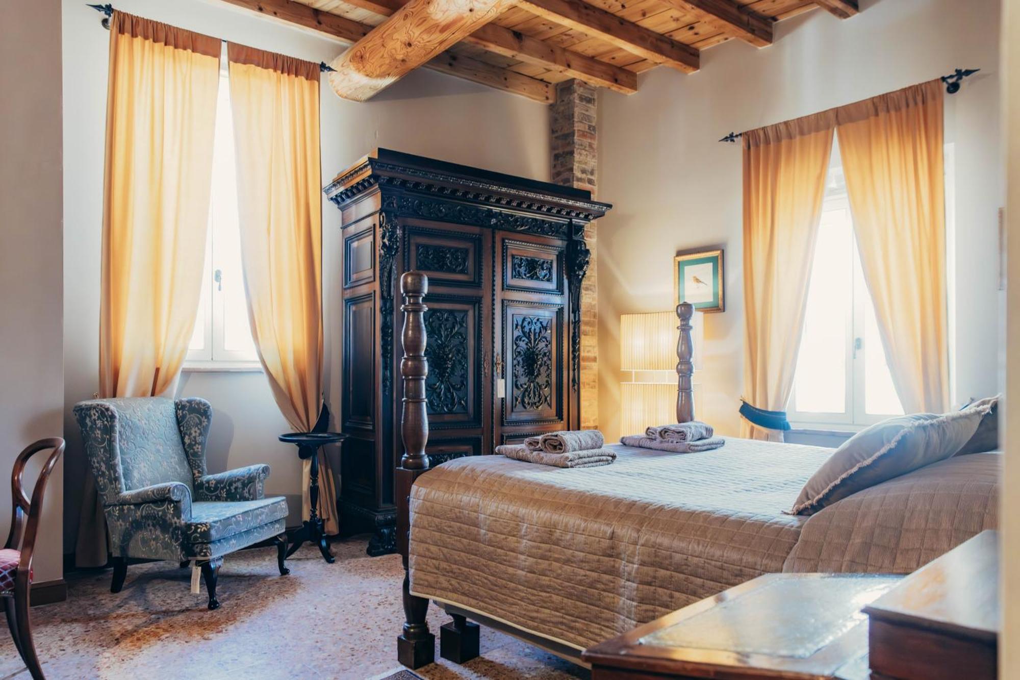 B&B Formigola Corticelle Pieve Buitenkant foto
